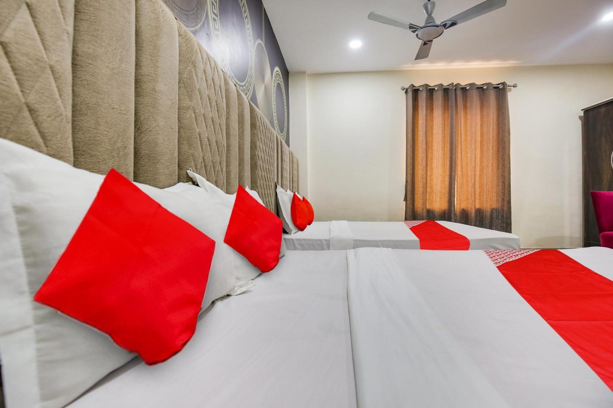 Oyo King Residency Hotel Ludhiana Buitenkant foto