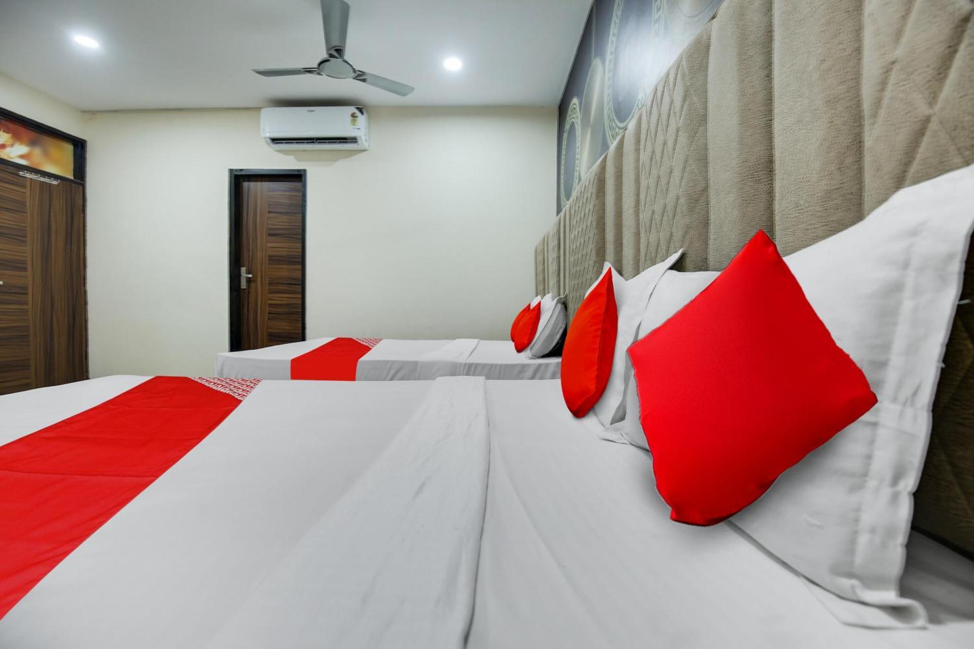 Oyo King Residency Hotel Ludhiana Buitenkant foto