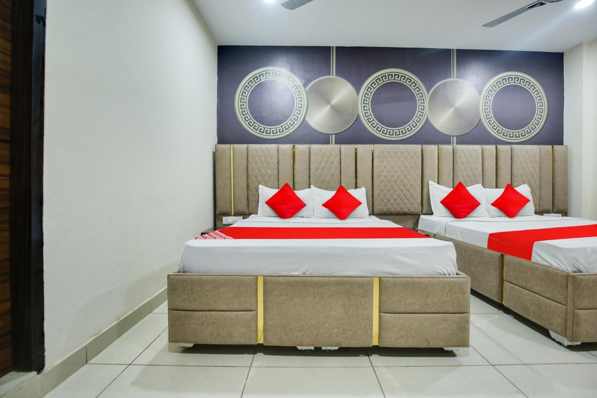 Oyo King Residency Hotel Ludhiana Buitenkant foto